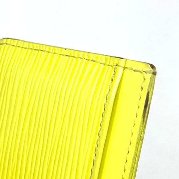 ▪️🎾 LOUIS VUITTON EPI CARDHOLDER 🎾◾️ - Picture 7 of 8